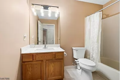 4 Reins Ct, Franklin Township, NJ 08873 - Photo 22