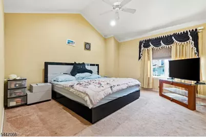 4 Reins Ct, Franklin Township, NJ 08873 - Photo 24