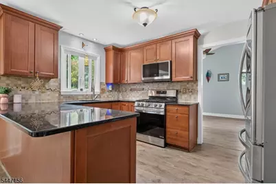 238 Sutphin Ln, Hillsborough Township, NJ 08844 - Photo 10