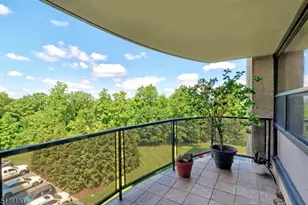 2 Claridge Dr 1Bw, Verona Twp., NJ 07044 - Photo 16