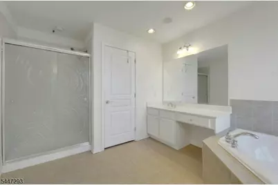 68 Independence Trl, Totowa, NJ 07512 - Photo 14