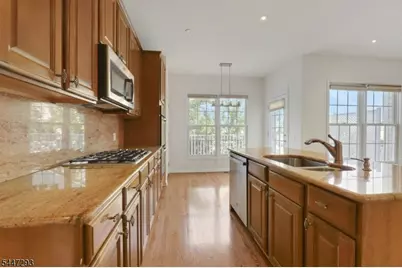 68 Independence Trl, Totowa, NJ 07512 - Photo 6