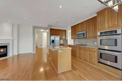 68 Independence Trl, Totowa, NJ 07512 - Photo 4