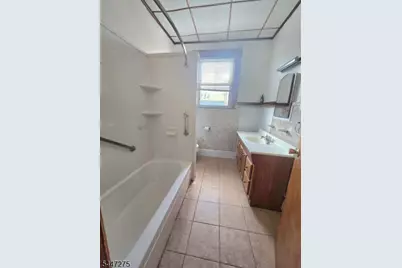 312 Elm St, Newark, NJ 07105 - Photo 8