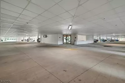 189 Forest Ave #213, Paramus, NJ 07652 - Photo 16
