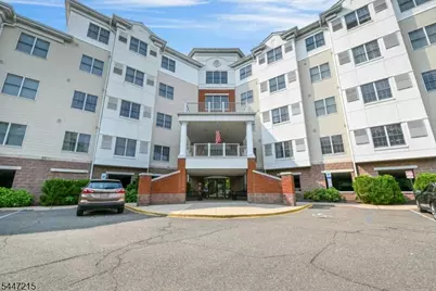 189 Forest Ave #213, Paramus, NJ 07652 - Photo 1