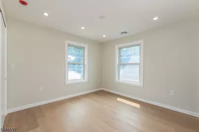 58 Van Duyne Ave, Wayne, NJ 07470 - Photo 18