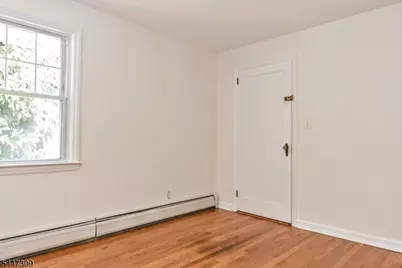 101 Madison Ave, Midland Park, NJ 07432 - Photo 4