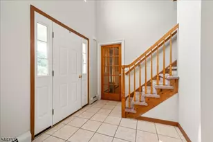 9 Carriage Ln, Hardyston Township, NJ 07419 - Photo 4
