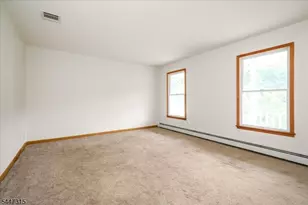 9 Carriage Ln, Hardyston Township, NJ 07419 - Photo 6