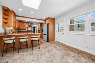28 Brookside Pl, Livingston, NJ 07039 - Photo 10