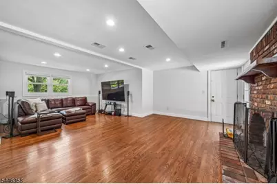 28 Brookside Pl, Livingston, NJ 07039 - Photo 6