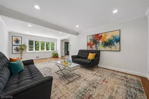 28 Brookside Pl, Livingston, NJ 07039 - Photo 8