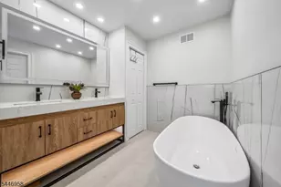 28 Brookside Pl, Livingston, NJ 07039 - Photo 16