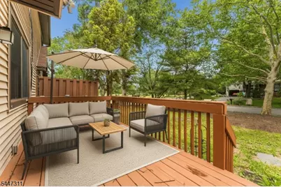 3 Chelsea Cir, Raritan Township, NJ 08822 - Photo 2