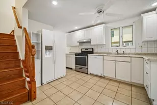 66 W Hobart Gap Rd, Livingston, NJ 07039 - Photo 10