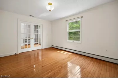 66 W Hobart Gap Rd, Livingston, NJ 07039 - Photo 16
