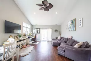 26 Bluffs Ct, Hamburg, NJ 07419 - Photo 6