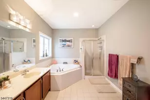 26 Bluffs Ct, Hamburg, NJ 07419 - Photo 18