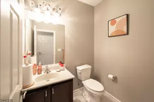 26 Bluffs Ct, Hamburg, NJ 07419 - Photo 20
