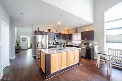 26 Bluffs Ct, Hamburg, NJ 07419 - Photo 12