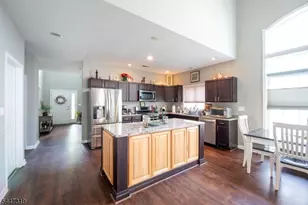26 Bluffs Ct, Hamburg, NJ 07419 - Photo 12