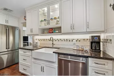 4 Elkin Dr, Livingston Twp., NJ 07039 - Photo 12