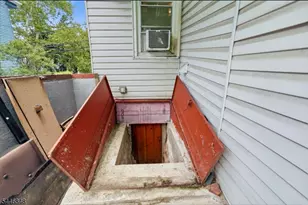 17 Highland Terrace, Irvington, NJ 07111 - Photo 16