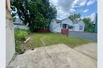 17 Highland Ter, Irvington, NJ 07111 - Photo 18