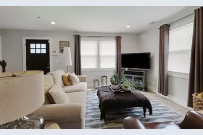 15 Lynne Ave, Hawthorne, NJ 07506 - Photo 6