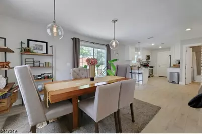 15 Lynne Ave, Hawthorne, NJ 07506 - Photo 8