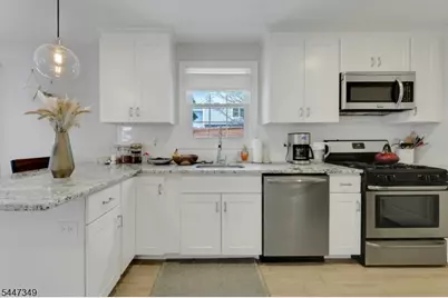 15 Lynne Ave, Hawthorne, NJ 07506 - Photo 12