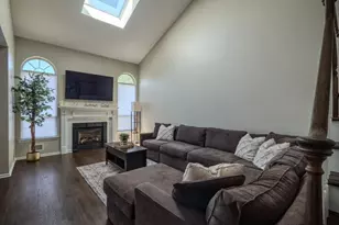 274 Morning Glory Ct, Readington, NJ 08889 - Photo 4