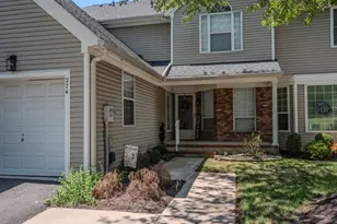 274 Morning Glory Ct, Readington, NJ 08889 - Photo 2