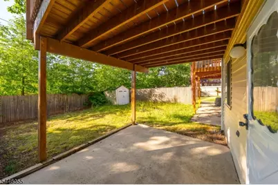 668 Jackson Ave, Roselle, NJ 07203 - Photo 20