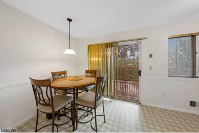 668 Jackson Ave, Roselle, NJ 07203 - Photo 10