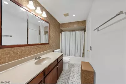 668 Jackson Ave, Roselle, NJ 07203 - Photo 14