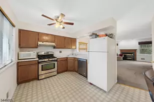 668 Jackson Ave, Roselle, NJ 07203 - Photo 8