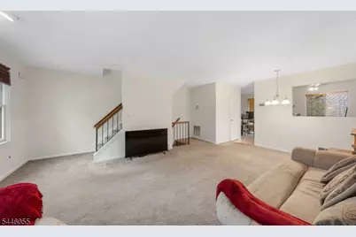 668 Jackson Ave, Roselle, NJ 07203 - Photo 4