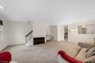 668 Jackson Ave, Roselle, NJ 07203 - Photo 4