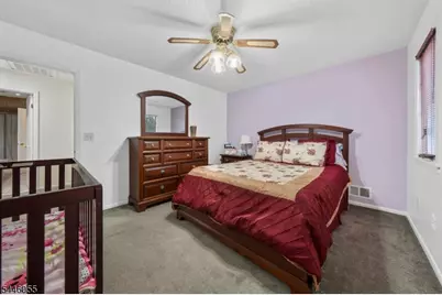 668 Jackson Ave, Roselle, NJ 07203 - Photo 16