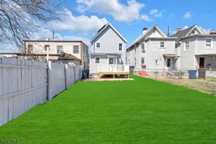 829 S 2nd St, Plainfield, NJ 07063 - Photo 24
