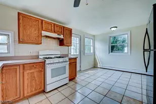 127 Main St, Readington, NJ 08889 - Photo 8