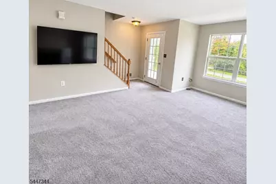 304 Mercer Ct #304, Independence Township, NJ 07840 - Photo 4