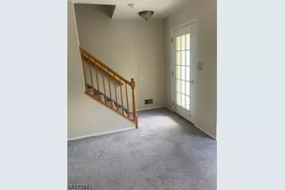 304 Mercer Ct #304, Independence Township, NJ 07840 - Photo 4