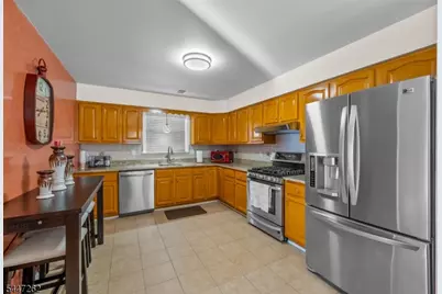23 Chester Ave #2, Newark, NJ 07104 - Photo 6