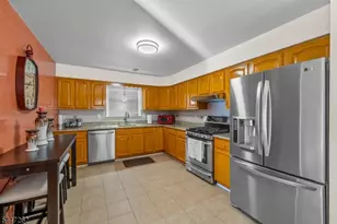 23 Chester Ave, Newark, NJ 07104 - Photo 6