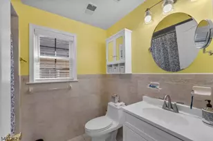 23 Chester Ave, Newark, NJ 07104 - Photo 10