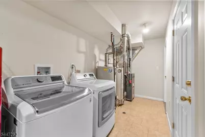 23 Chester Ave #2, Newark, NJ 07104 - Photo 16