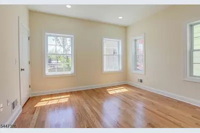 68 Lindsley Ave, Newark, NJ 07106 - Photo 8